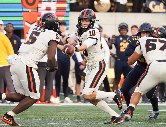 NCAA Football: Oregon State at California