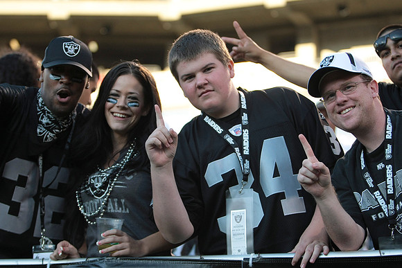 NFL: Preseason New Orleans Saints at Oakland Raiders