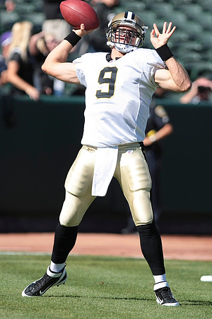 NFL: Preseason New Orleans Saints at Oakland Raiders