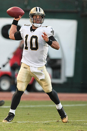 NFL: Preseason New Orleans Saints at Oakland Raiders