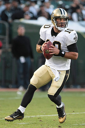 NFL: Preseason New Orleans Saints at Oakland Raiders