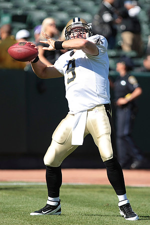 NFL: Preseason New Orleans Saints at Oakland Raiders