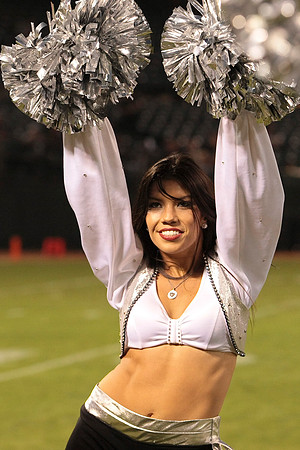 NFL: Preseason New Orleans Saints at Oakland Raiders
