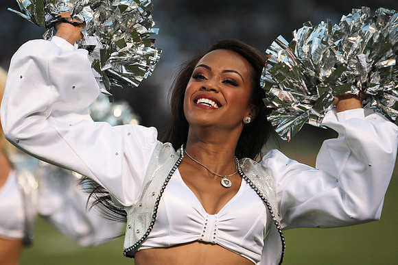 NFL: Preseason New Orleans Saints at Oakland Raiders