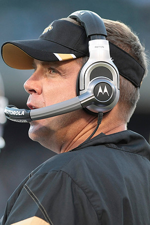 NFL: Preseason New Orleans Saints at Oakland Raiders
