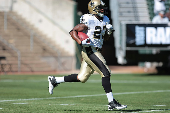 NFL: Preseason New Orleans Saints at Oakland Raiders