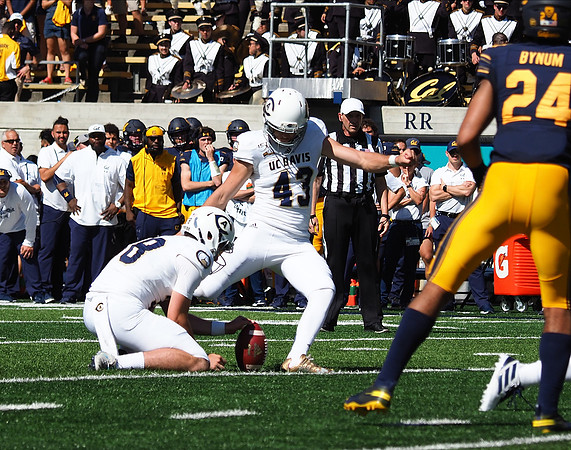 NCAA Football: UC - Davis at California