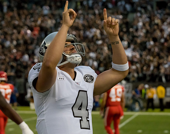NFL: Kansas City Chiefs at Oakland Raiders