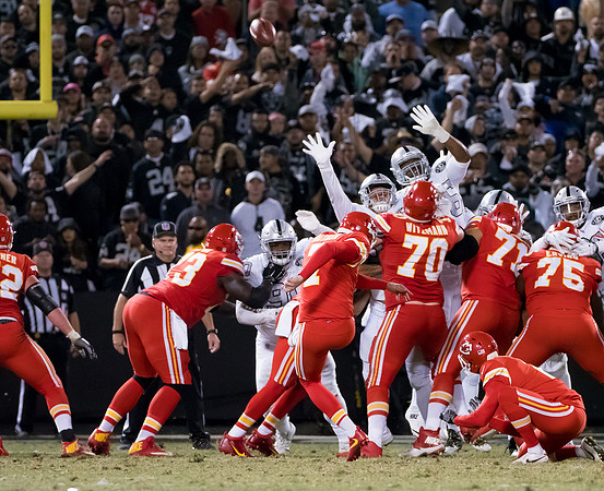 NFL: Kansas City Chiefs at Oakland Raiders