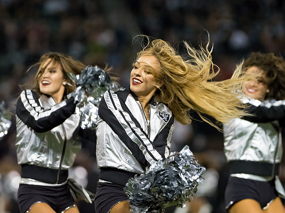 NFL: Kansas City Chiefs at Oakland Raiders