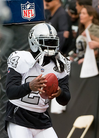 NFL: Kansas City Chiefs at Oakland Raiders
