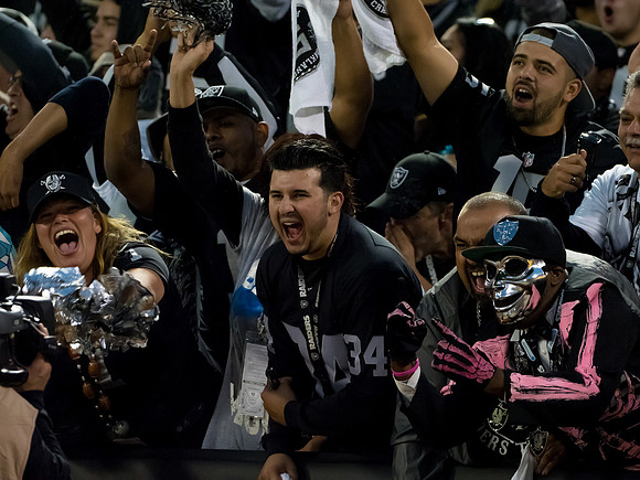 NFL: Kansas City Chiefs at Oakland Raiders