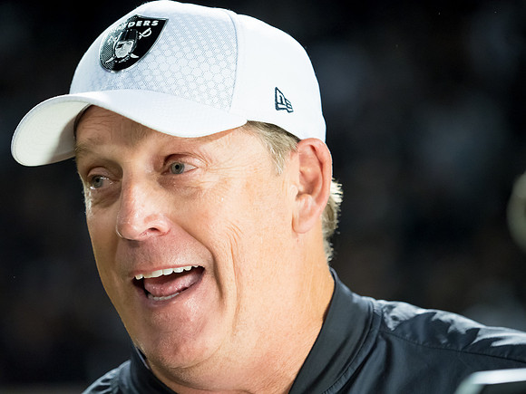 NFL: Kansas City Chiefs at Oakland Raiders