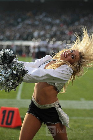 NFL: Chicago Bears at Oakland Raiders
