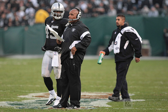 NFL: Chicago Bears at Oakland Raiders