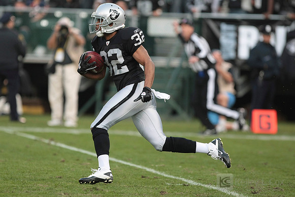 NFL: Chicago Bears at Oakland Raiders