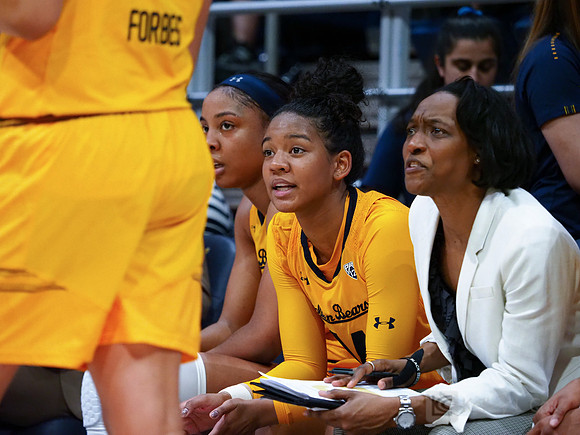 Kianna Smith, Charmin Smith