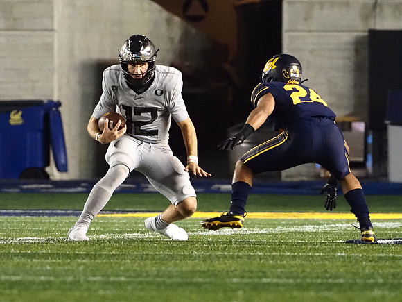 NCAA Football: Oregon at California