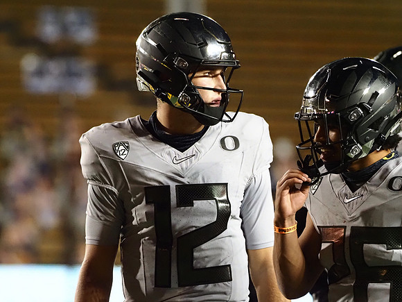 NCAA Football: Oregon at California
