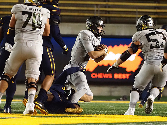 NCAA Football: Oregon at California