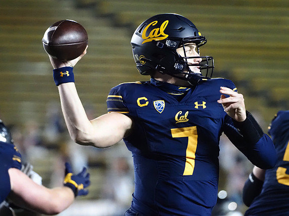 NCAA Football: Oregon at California