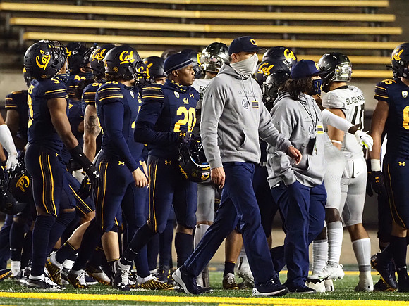 NCAA Football: Oregon at California