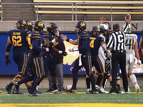 NCAA Football: Oregon at California