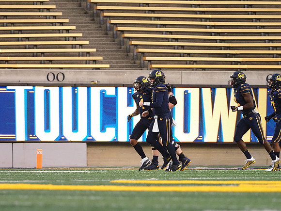 NCAA Football: Oregon at California