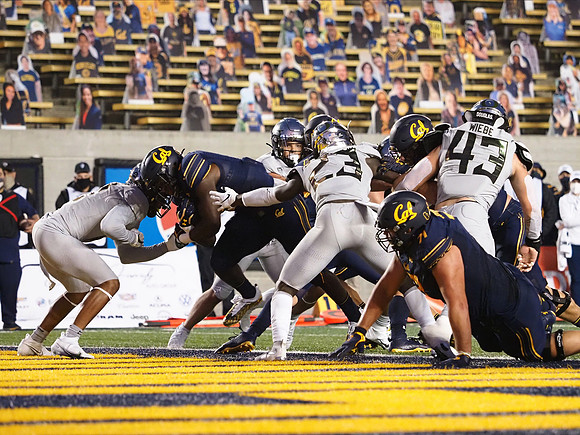 NCAA Football: Oregon at California