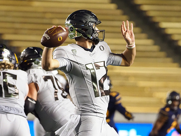 NCAA Football: Oregon at California