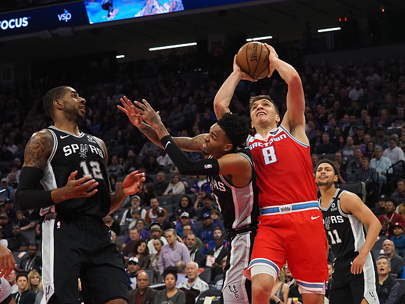 NBA: San Antonio Spurs at Sacramento Kings