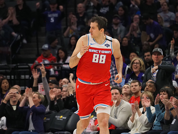 NBA: San Antonio Spurs at Sacramento Kings