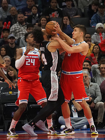 NBA: San Antonio Spurs at Sacramento Kings