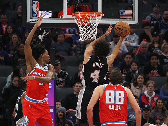 NBA: San Antonio Spurs at Sacramento Kings