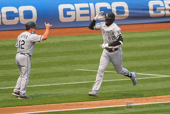MLB: Wildcard-Chicago White Sox at Oakland Athletics