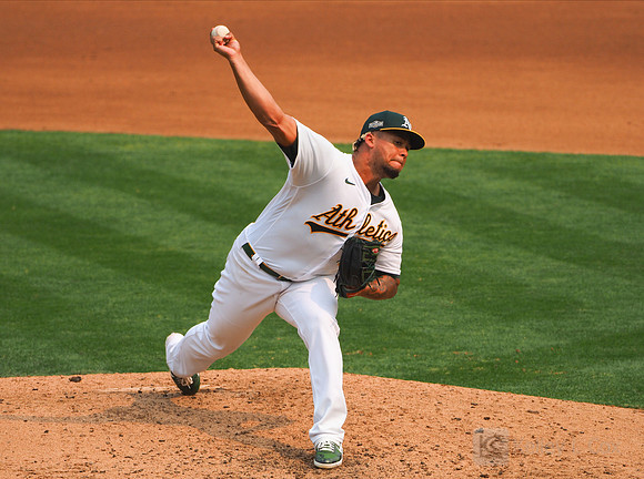 MLB: Wildcard-Chicago White Sox at Oakland Athletics