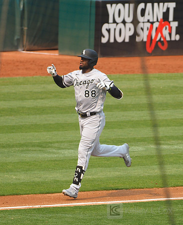 MLB: Wildcard-Chicago White Sox at Oakland Athletics