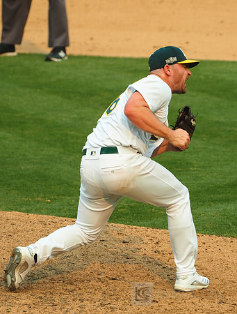 MLB: Wildcard-Chicago White Sox at Oakland Athletics