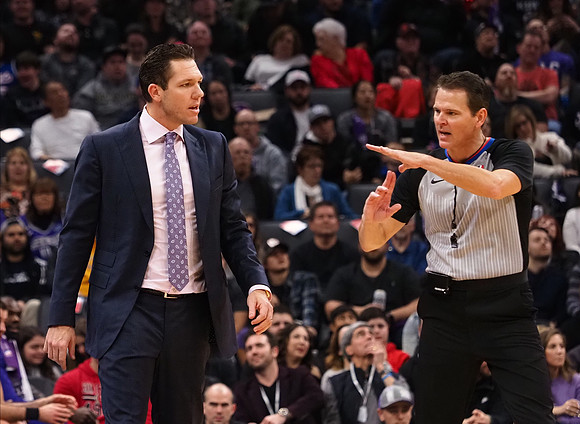 NBA: Phoenix Suns at Sacramento Kings
