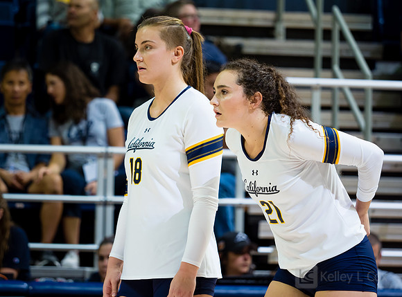 Antzela Dempi (18), Mackenzie Albrecht (21)