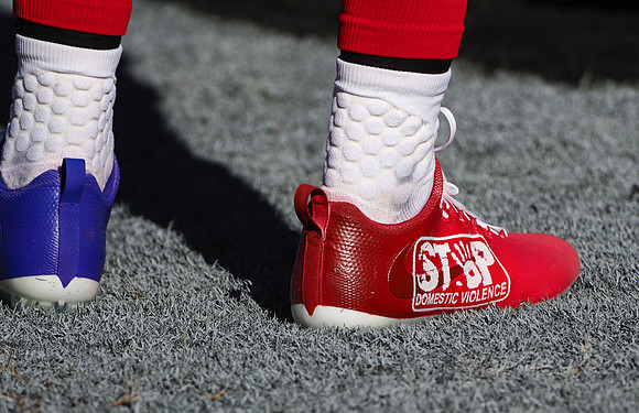 NFL: New York Giants at Oakland Raiders