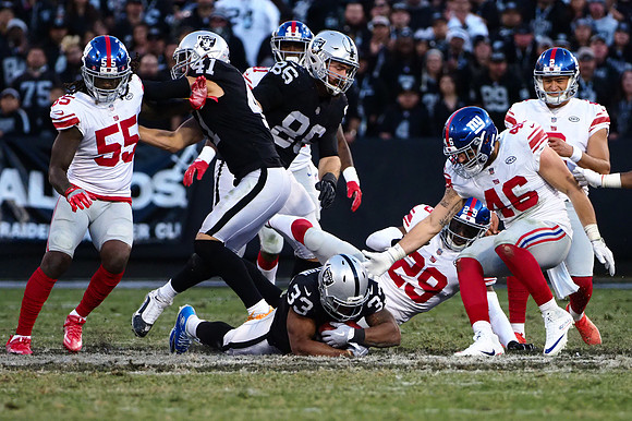 NFL: New York Giants at Oakland Raiders