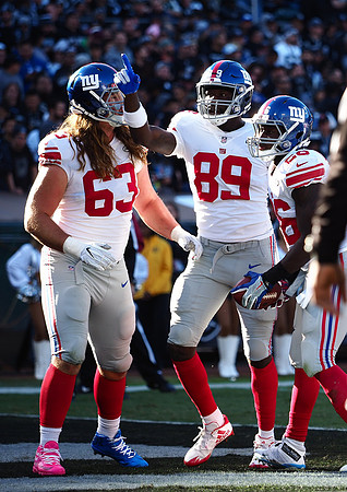NFL: New York Giants at Oakland Raiders