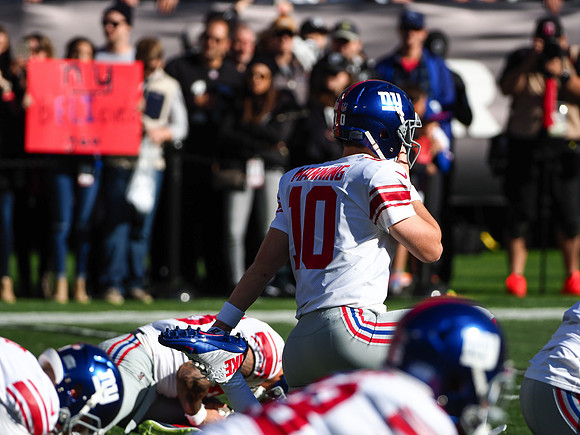 NFL: New York Giants at Oakland Raiders