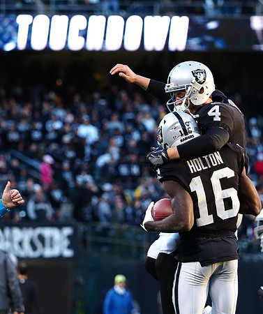 NFL: New York Giants at Oakland Raiders