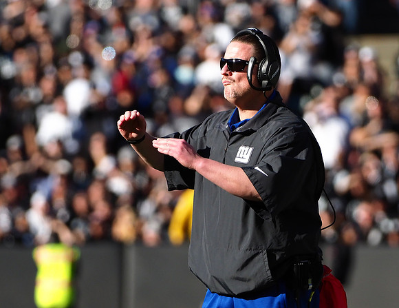 NFL: New York Giants at Oakland Raiders