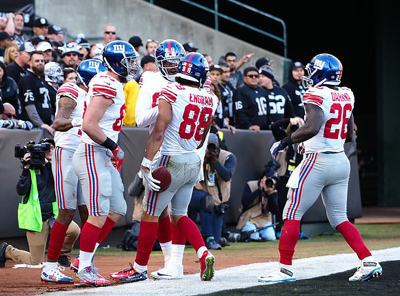 NFL: New York Giants at Oakland Raiders