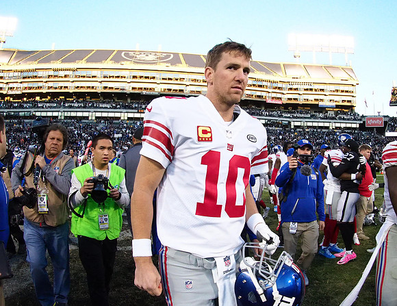 NFL: New York Giants at Oakland Raiders