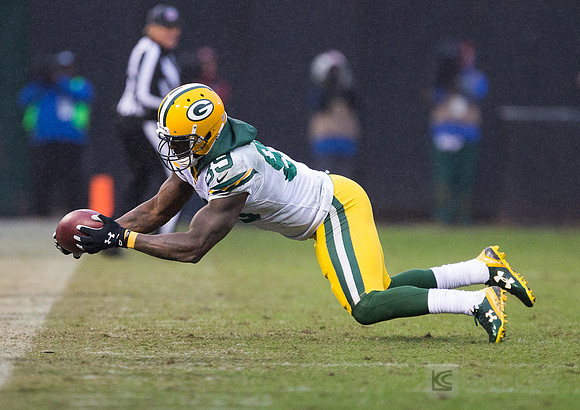 NFL: Green Bay Packers at Oakland Raiders