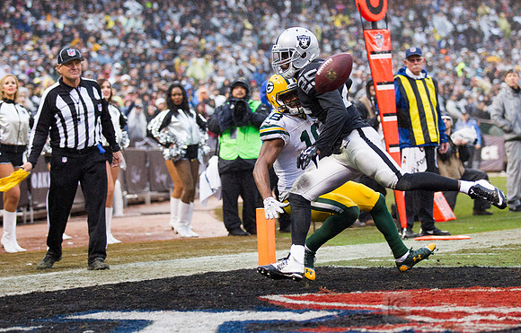 NFL: Green Bay Packers at Oakland Raiders
